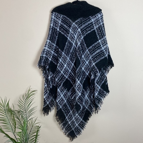 Torrid Southwestern Plaid Boho Fringe Cowl Turtleneck Poncho Sweater - Picture 5 of 7